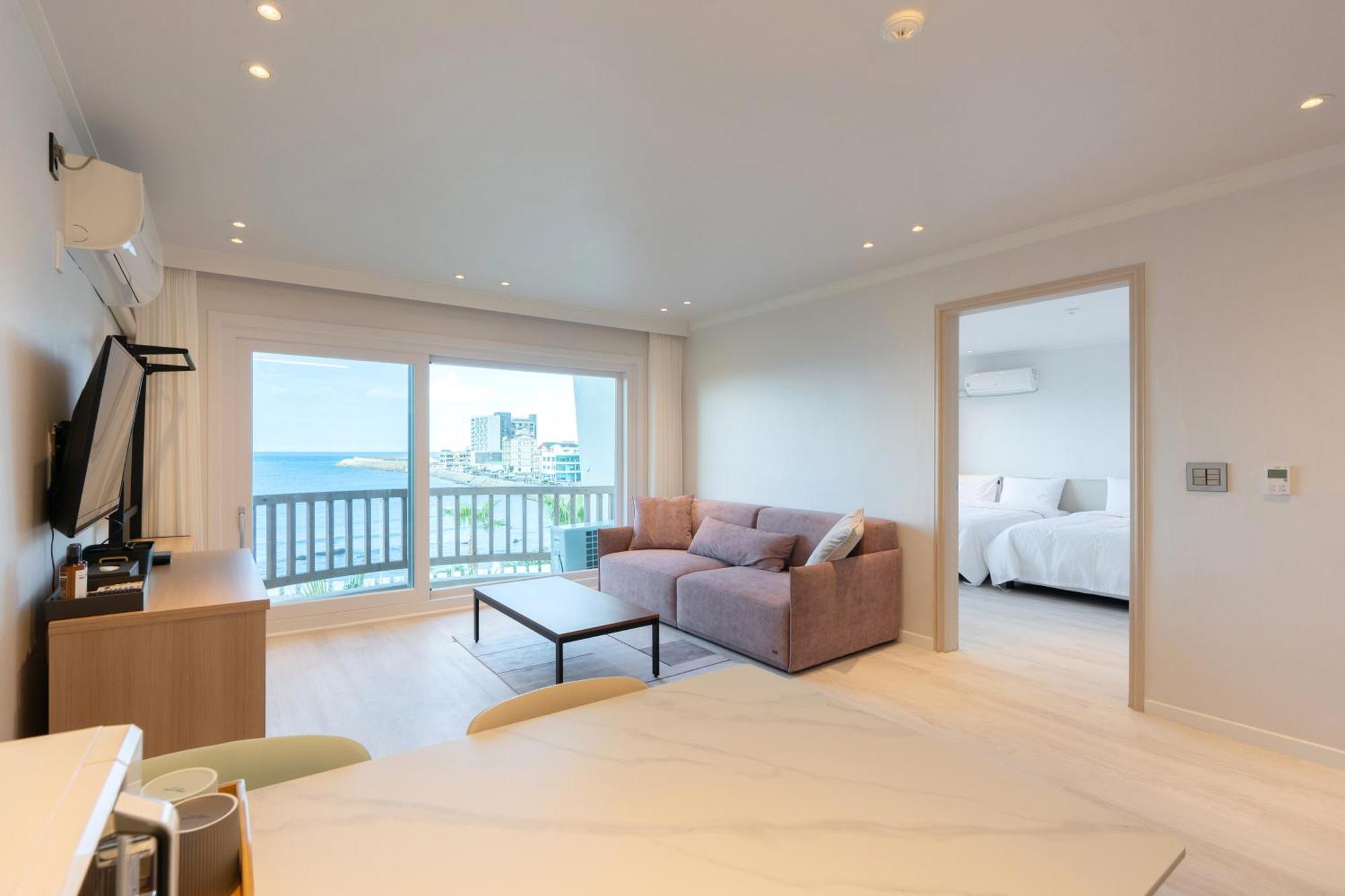 Ocean Palade Hotel Jeju Exterior photo