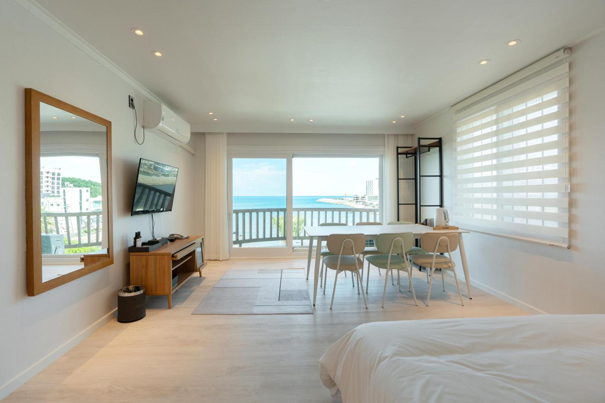 Ocean Palade Hotel Jeju Exterior photo