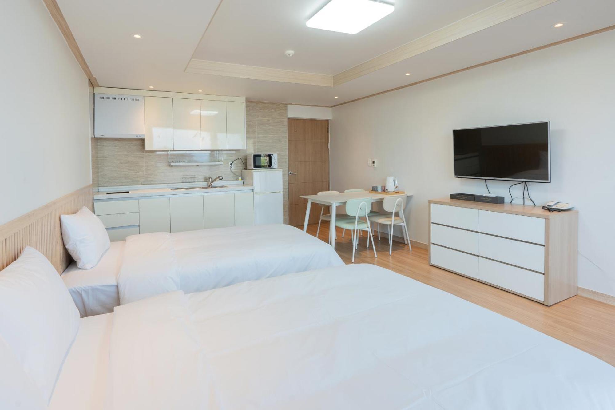 Ocean Palade Hotel Jeju Exterior photo