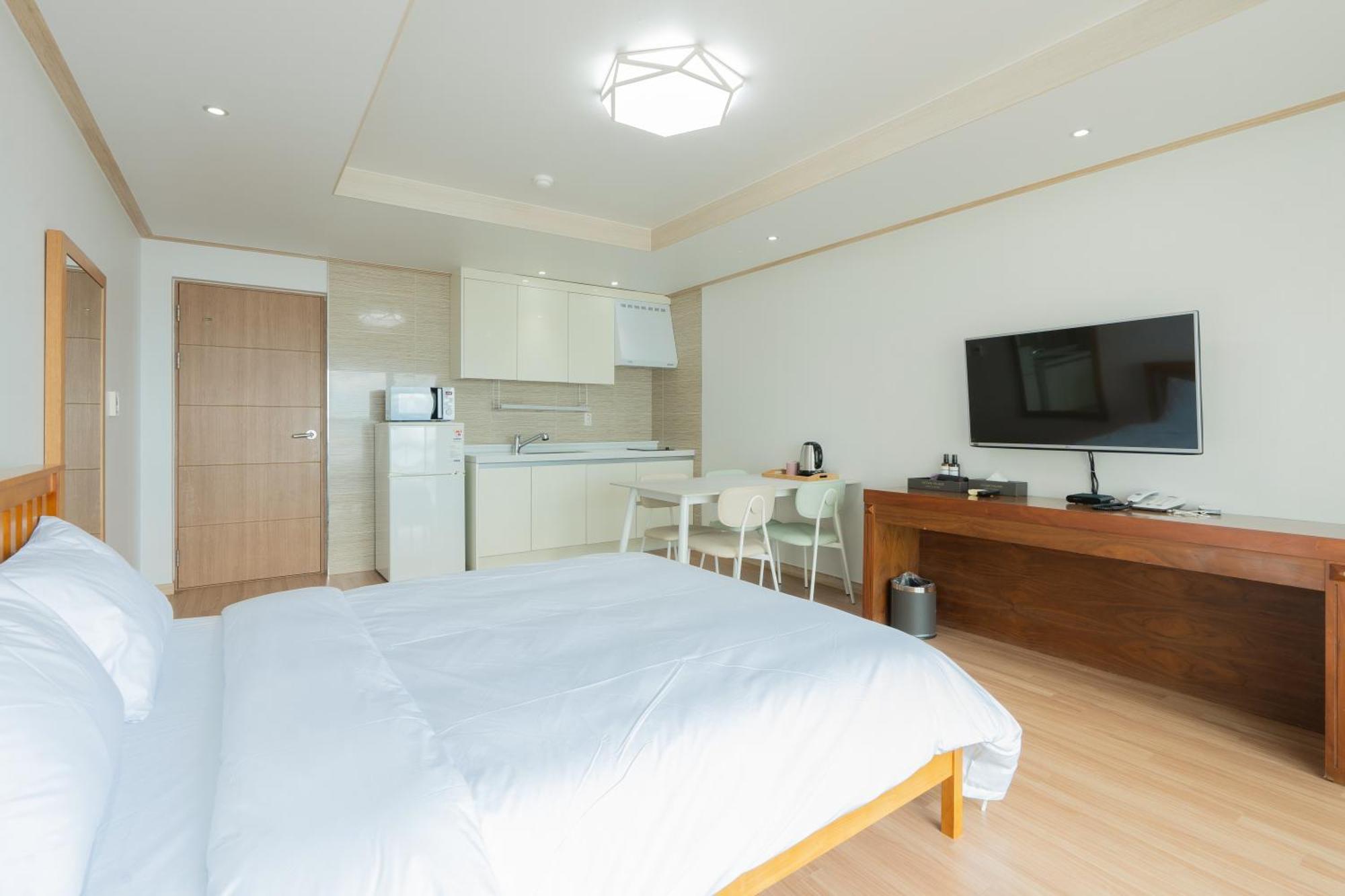Ocean Palade Hotel Jeju Exterior photo